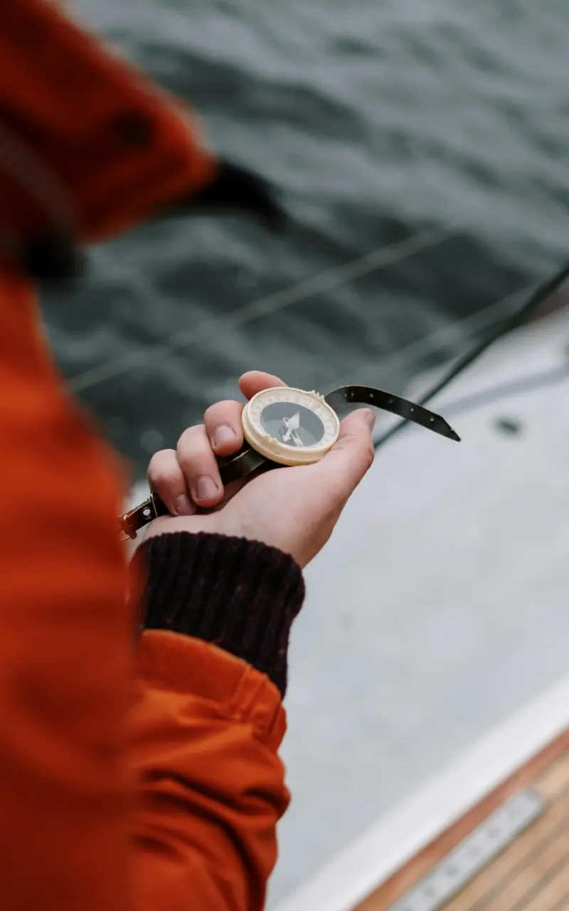 Berhentilah Hanya Menanyakan Studi Kasus: Cara Sebenarnya Menilai Agensi Lead Generation B2B